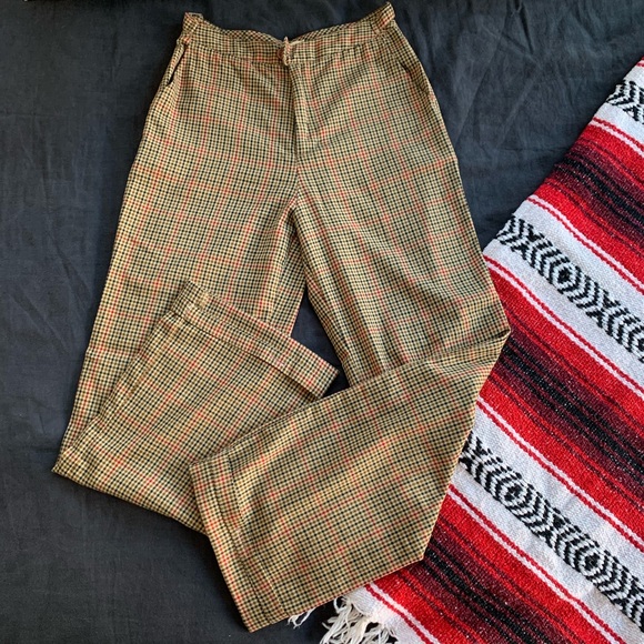 Brandy Melville Pants - Brandy Melville Cropped Plaid Pant